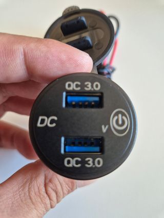 Cargador coche USB QC3.0