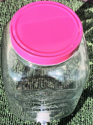 GRIFO 4 LITROS. RECIPIENTE DE BEBIDAS