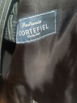 Traje Cortefiel gris pinstripe