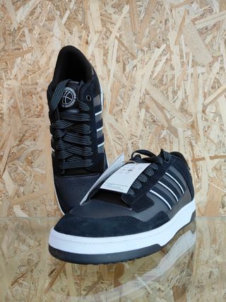 Adidas Sneakers nere Uomo