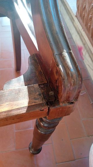 Sedia antica in legno e velluto