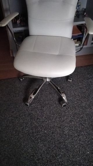 Silla escritorio blanca polipiel