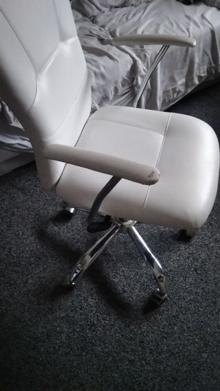 Silla escritorio blanca polipiel