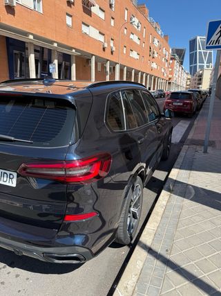 🚗 BMW X5 M50i xDrive 530CV – FULL EQUIPO