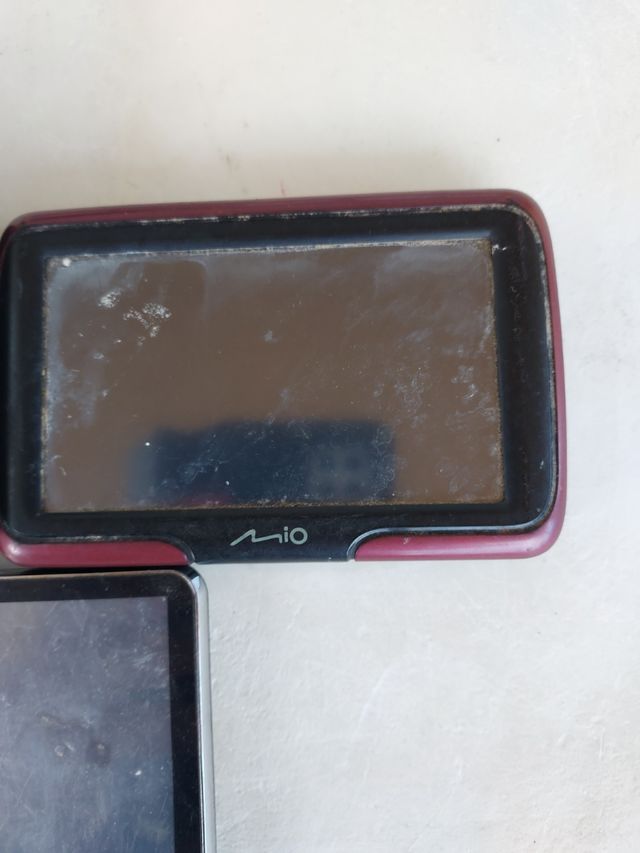 3 GPS usados: TomTom, Mio & Navman.