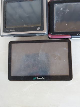 3 GPS usados: TomTom, Mio & Navman.