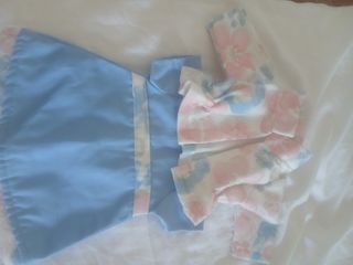 Bebé reborn cn portábebes manta ropa y Nancy