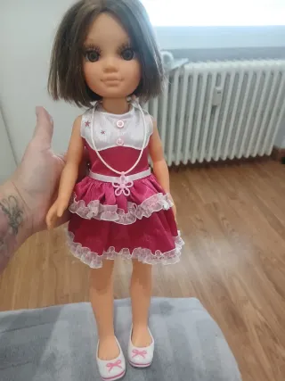 Bebé reborn cn portábebes manta ropa y Nancy