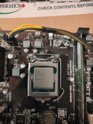 Placa base Gigabyte GA-H81M-DS2 + CPU