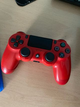 PS4 (PlayStation 4) - 3 juegos + mando
