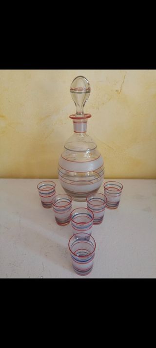 Antico astuccio per liquori in vetro con 6 bicchieri