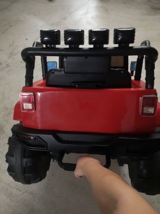 Jeep 4x4 eléctrico infantil