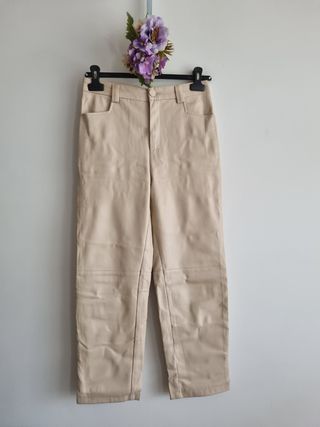 Pantaloni in similpelle beige