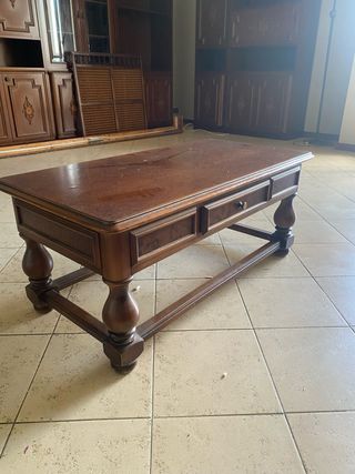 Tavolino in legno massello con cassetto