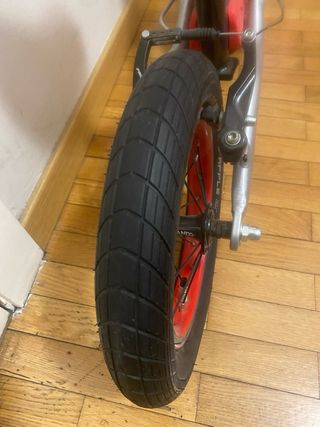 Bicicleta Puky sin pedales 12" con freno