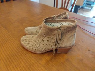 Botines TRAVERIS beige talla 37