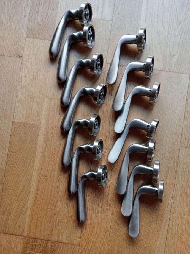 14 Manillas puerta Roseta metal