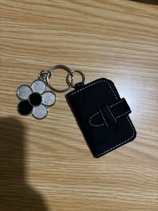 Bolso tote negro + accesorios