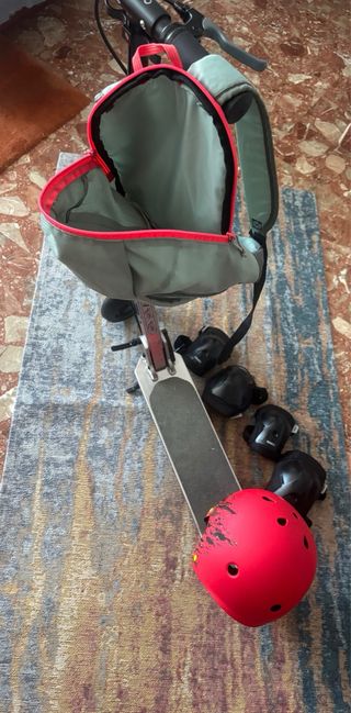 PATINETE OXELO + CASCO + PROTECCION + MOCHILA