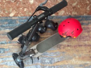 PATINETE OXELO + CASCO + PROTECCION + MOCHILA