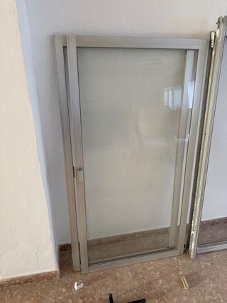 2 Ventanas aluminio 1,50x1,50m precio por cada una