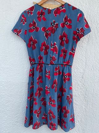 Vestido Hugo Boss - Flores rojas