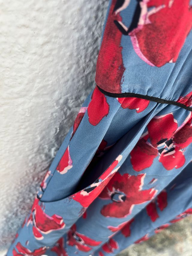 Vestido Hugo Boss - Flores rojas