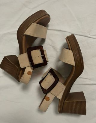 Sandalias plataforma beige y marrón, talla 37