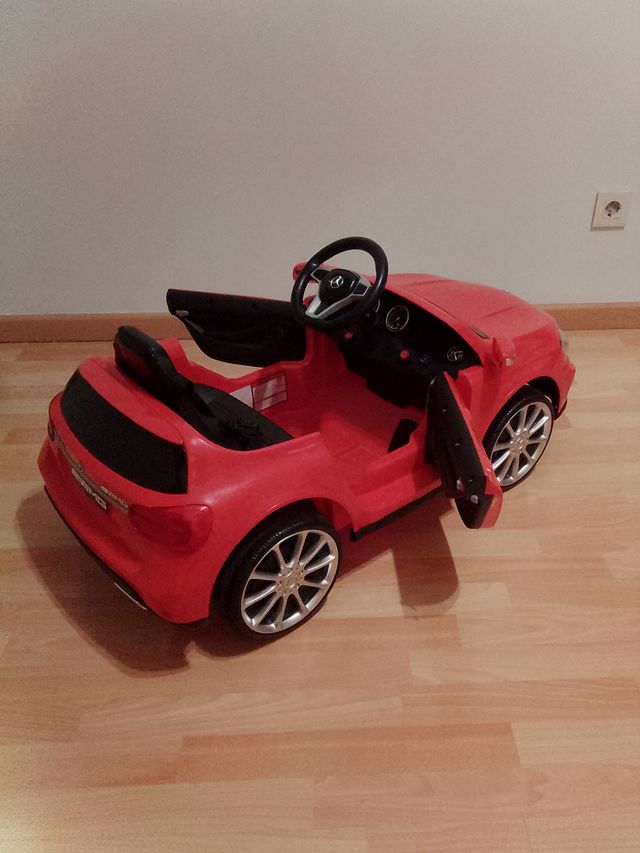 Coche eléctrico infantil Mercedes Benz