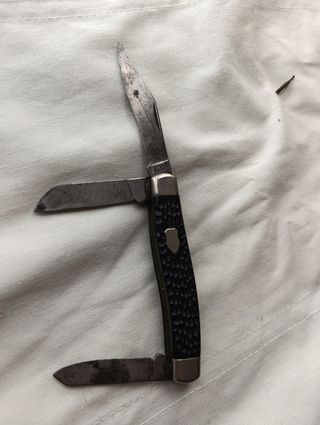 Collezione di vecchi coltelli