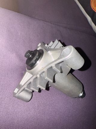 Bomba agua coche NUEVA