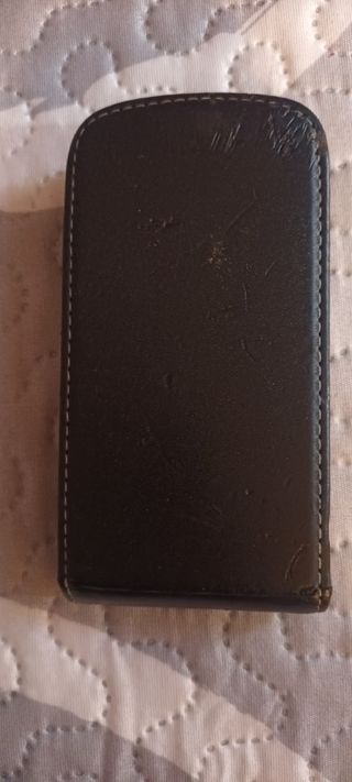 Samsung Galaxy Mini GT-S5570 blanco con funda