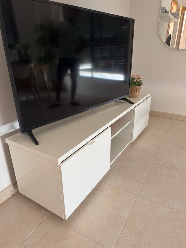 Mueble TV blanco - Estanterías