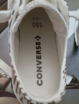Converse plataforma cebra