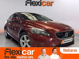 Volvo V40 2.0 D3 Momentum Auto