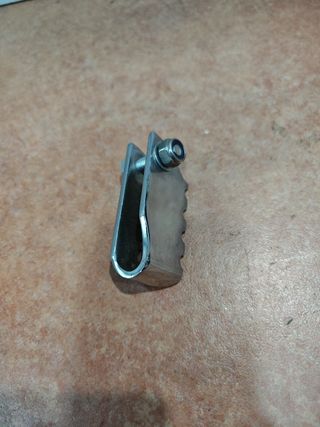 Estribera derecha Ossa Enduro E73