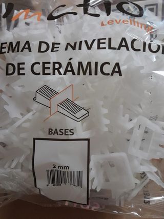 Niveladores cerámicos 2mm y 3mm