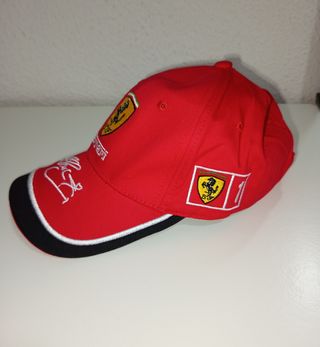 Gorra deportiva Ferrari