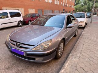 Peugeot 607 2001
