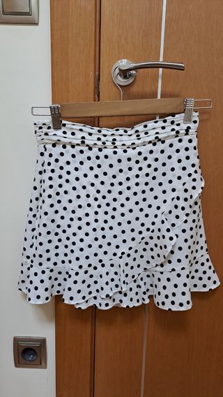 Falda lunares blanco-negro Zara