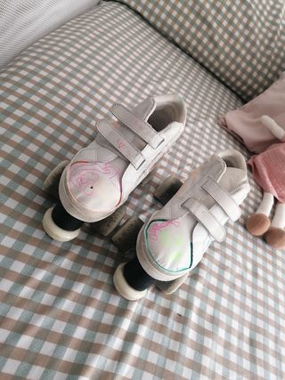 Patines infantiles blancos