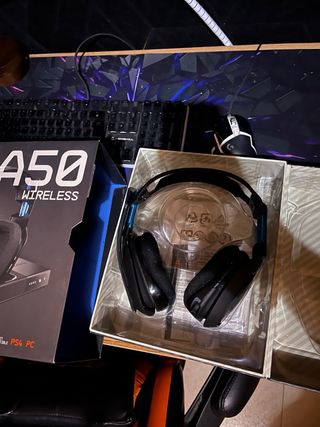 Astro A50 Wireless - Cascos Gaming PS4/PC