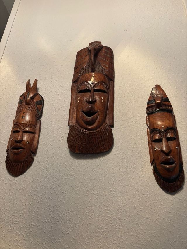 3 Máscaras tribales madera