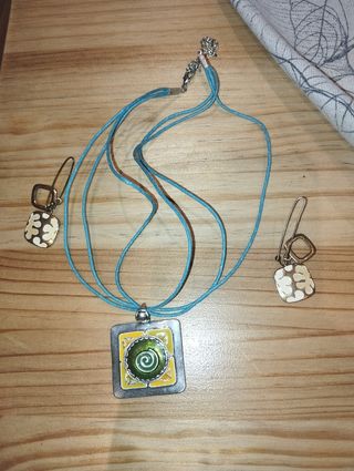 Collar y pendientes turquesa-amarillo