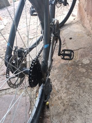 Bici Rockrider ST520 negra