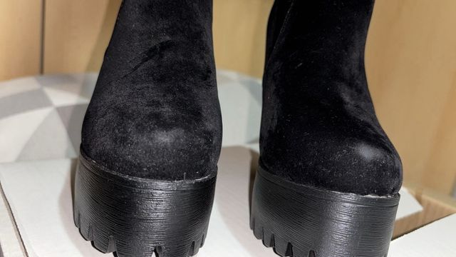 Stivali neri con plateau