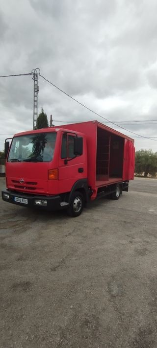 Nissan Atleon 3000