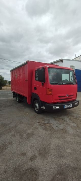 Nissan Atleon 3000