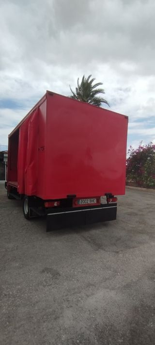 Nissan Atleon 3000