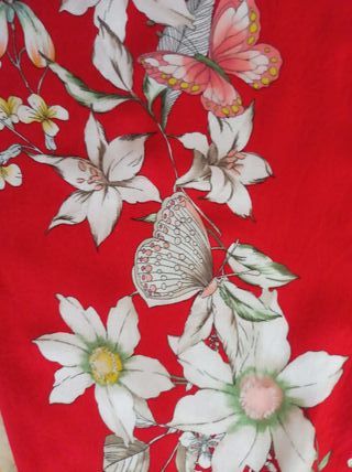 Vestido Pull&Bear rojo floral - Talla S
